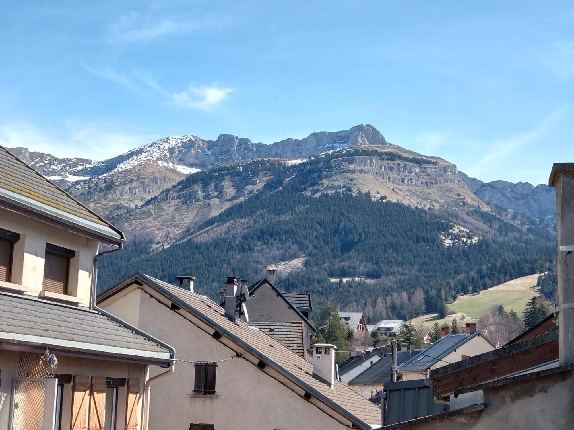 Grande Maison De Ville Renovee,Au Coeur Du Village Виллар-де-Ланс Экстерьер фото